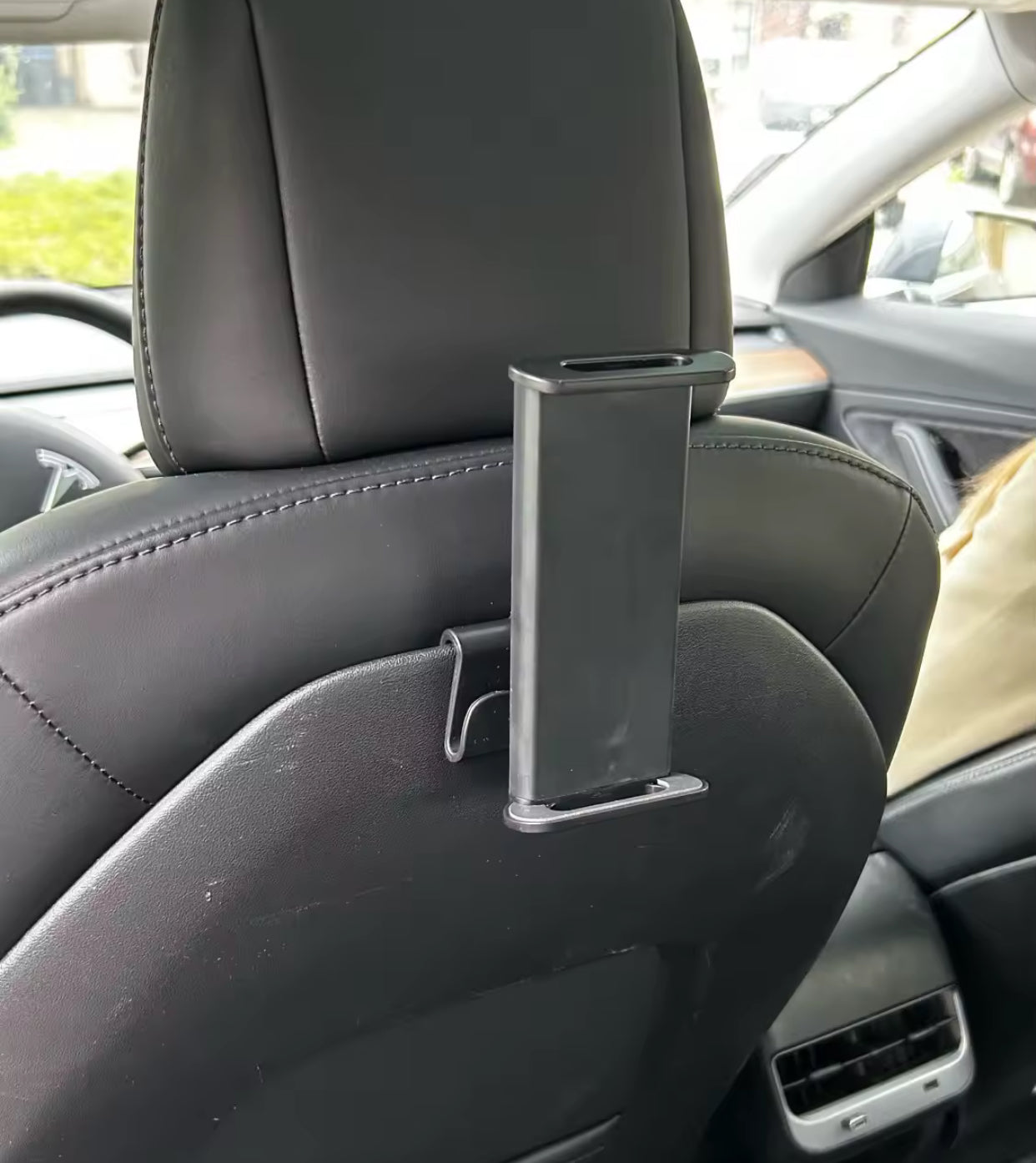 ✅ Support de tablette 360° pour appuie-tête – Spécial Tesla Model 3/Y